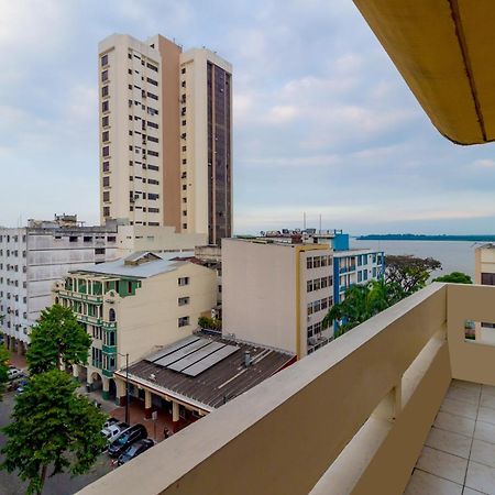 Hotel Malecon Inn Гуаякиль Экстерьер фото