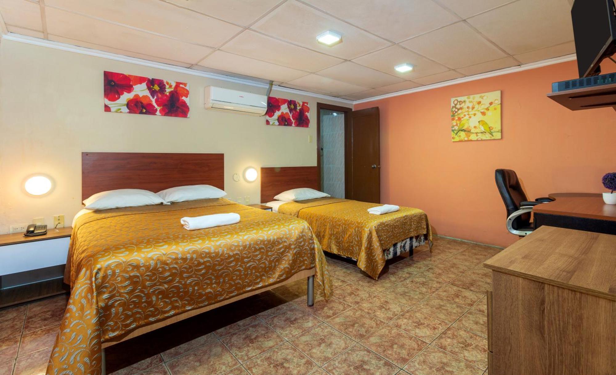 Hotel Malecon Inn Гуаякиль Экстерьер фото