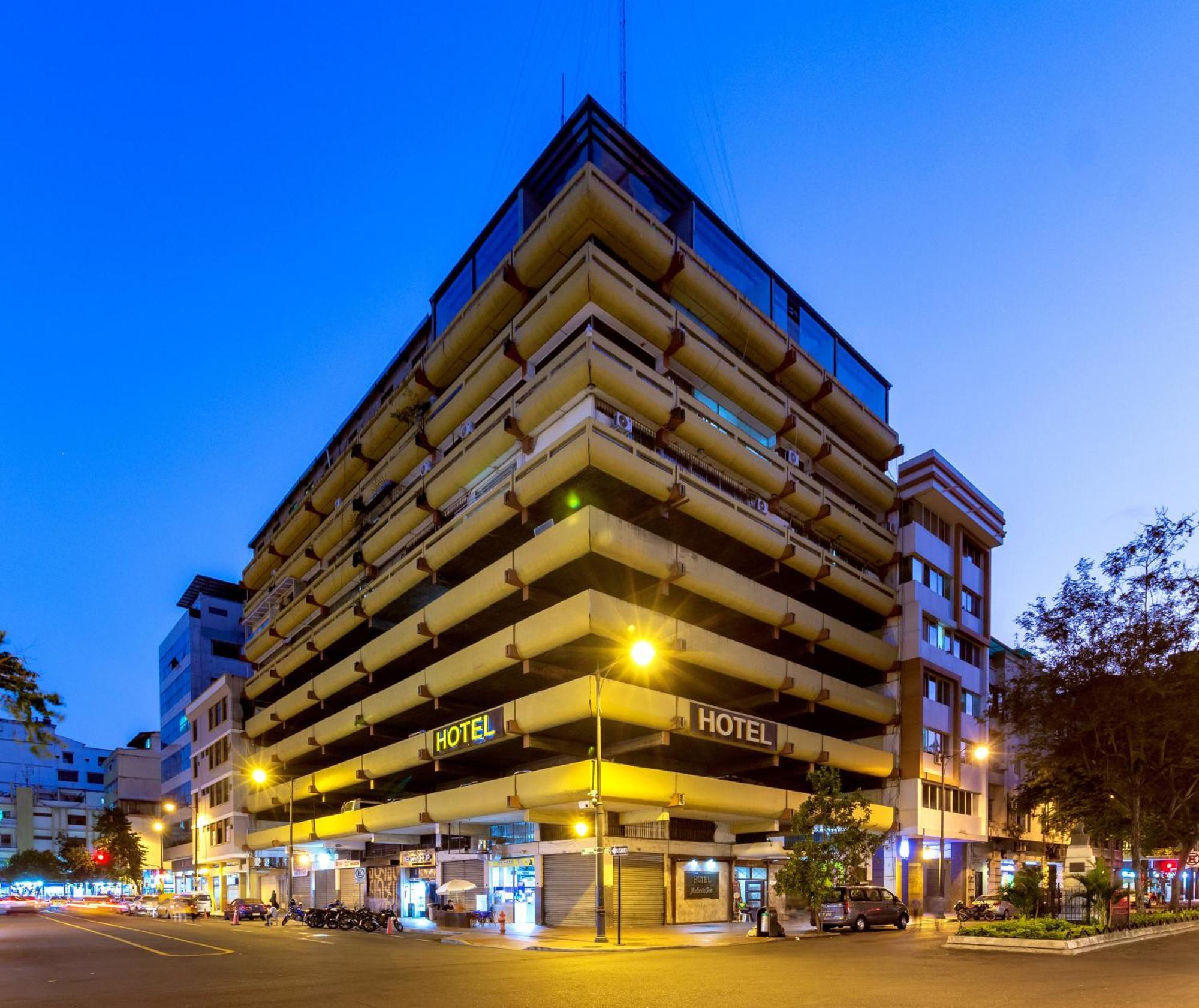 Hotel Malecon Inn Гуаякиль Экстерьер фото