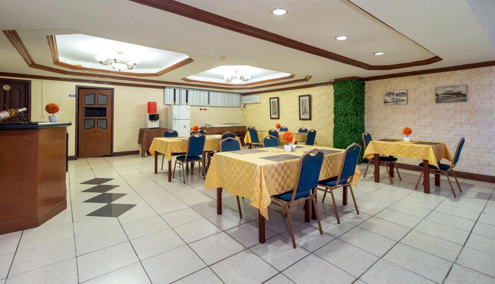 Hotel Malecon Inn Гуаякиль Экстерьер фото