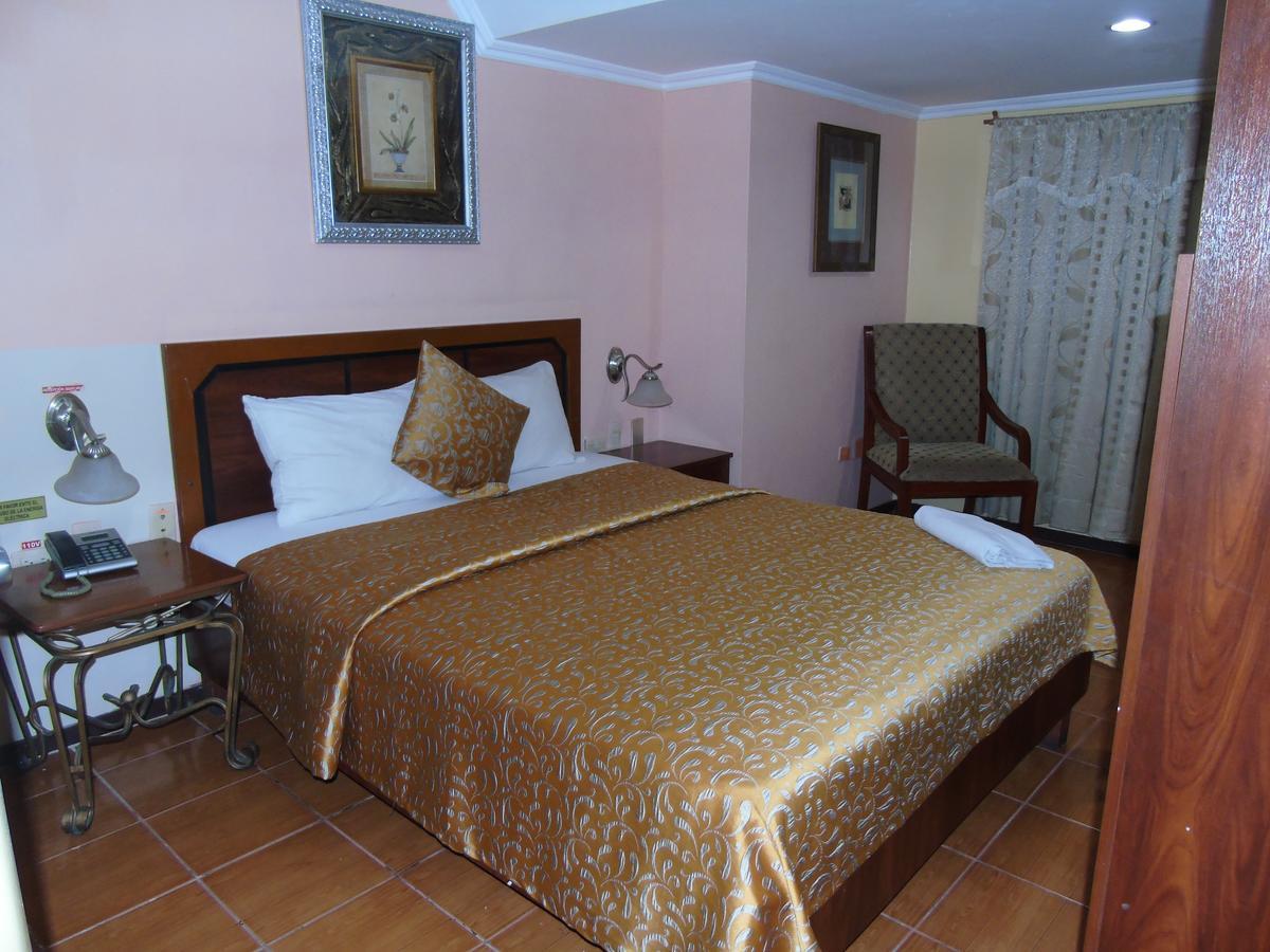 Hotel Malecon Inn Гуаякиль Экстерьер фото