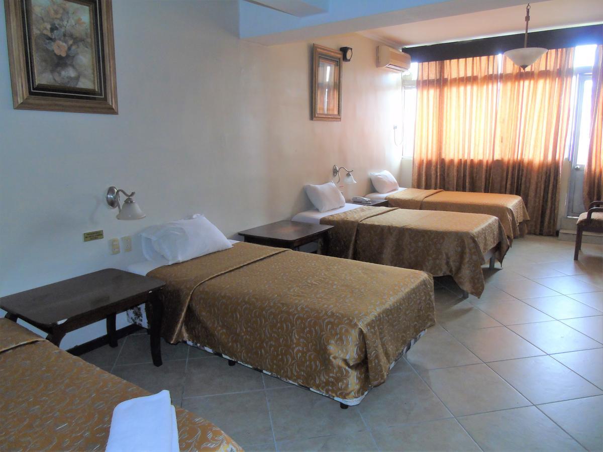 Hotel Malecon Inn Гуаякиль Экстерьер фото